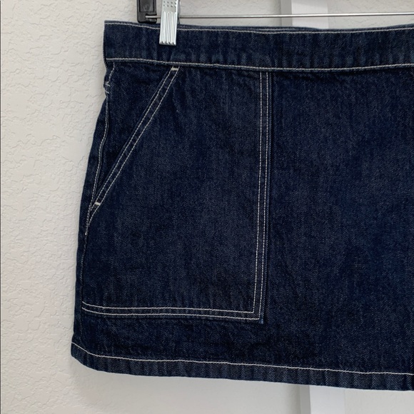 Abercrombie and Fitch Denim Mid Rise Faux Wrap Skirt Size 30 - Picture 3 of 8